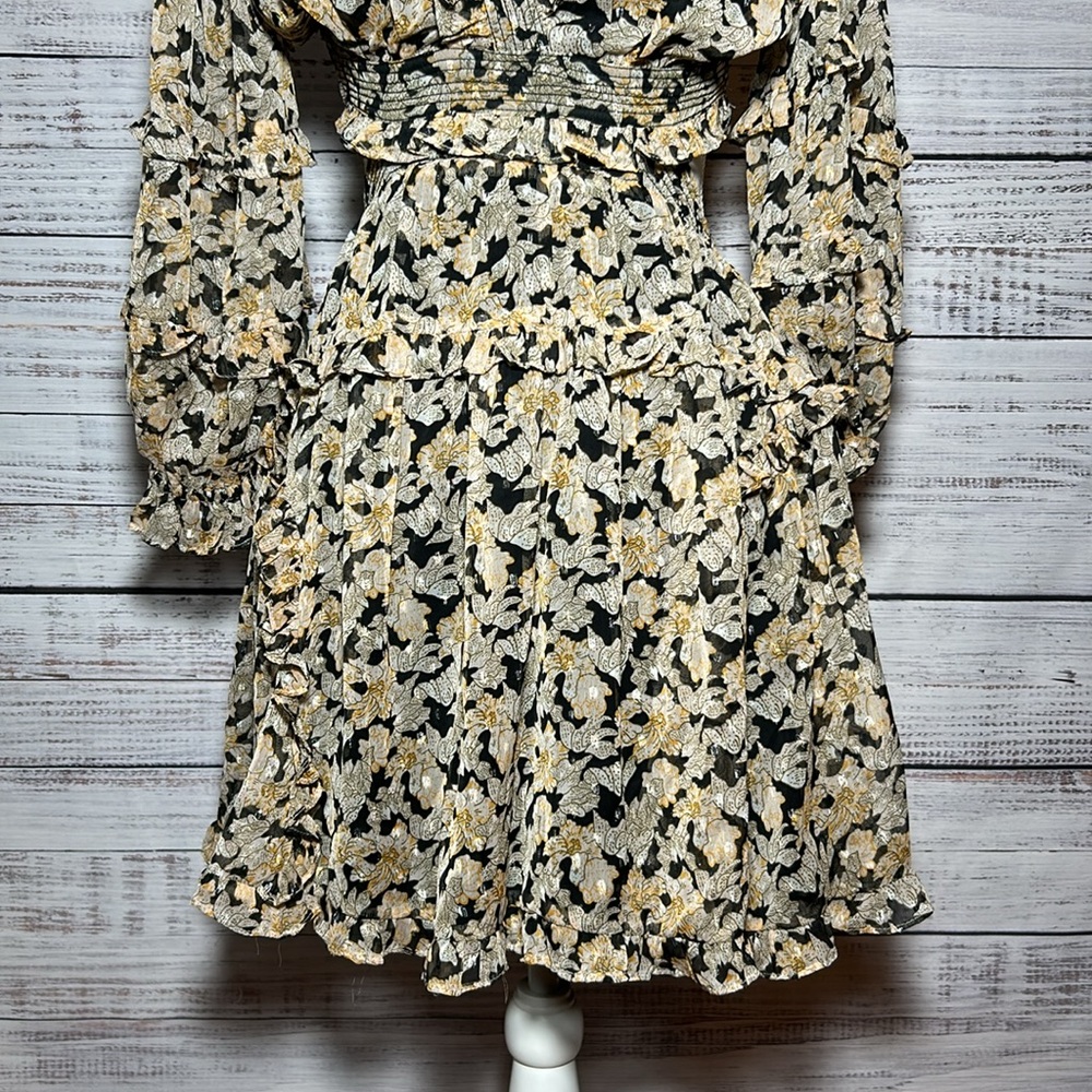 Anthropologie V Neck Ruffle Mini Dress Neutral Motif
Size Small - Picture 10 of 16